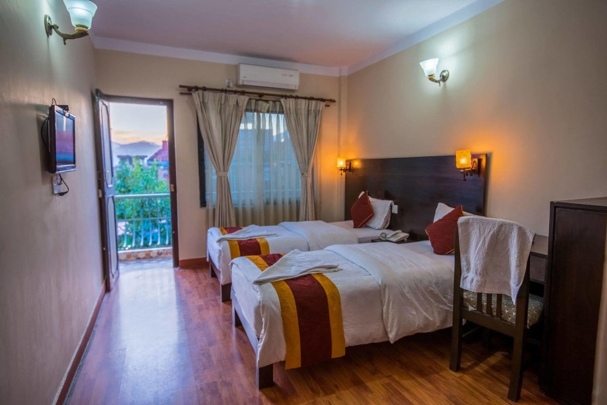 Kathmandu Sunny Hotel Екстер'єр фото