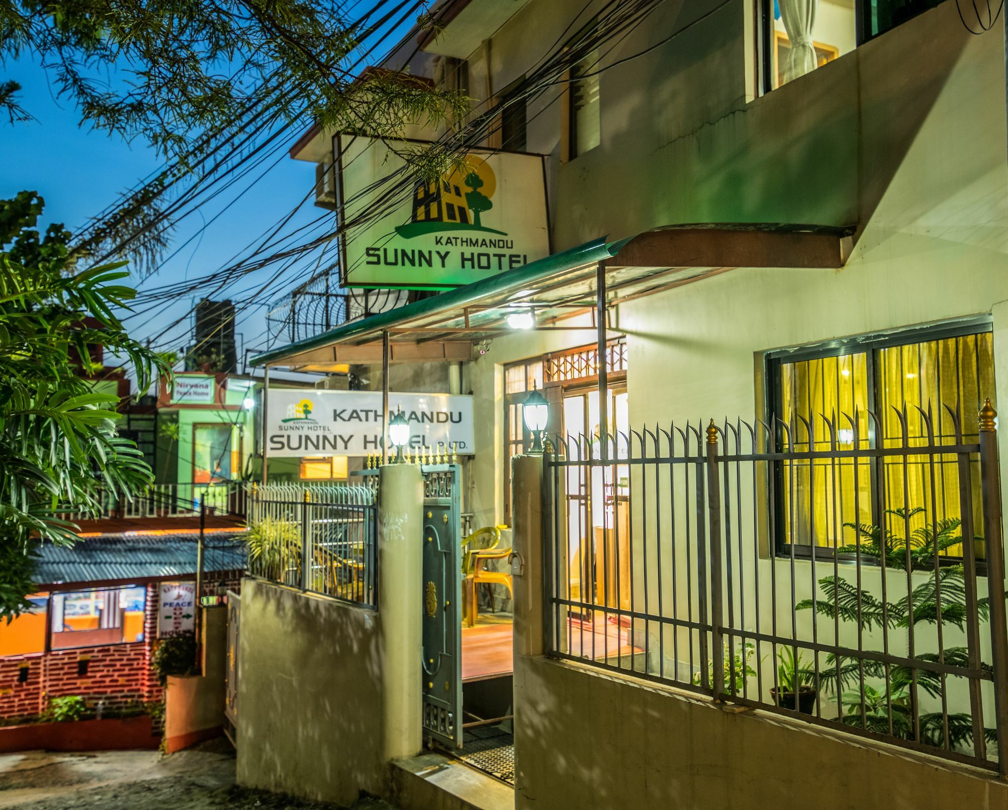 Kathmandu Sunny Hotel Екстер'єр фото